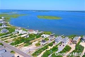 846 Dune Rd in Westhampton Beach, NY - Building Photo