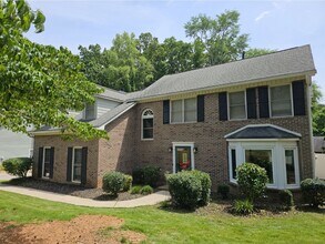 402 Walnut Grove Rd in Peachtree City, GA - Building Photo - Building Photo