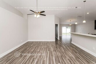 4616 Horseshoe Pick Ln in Valrico, FL - Foto de edificio - Building Photo