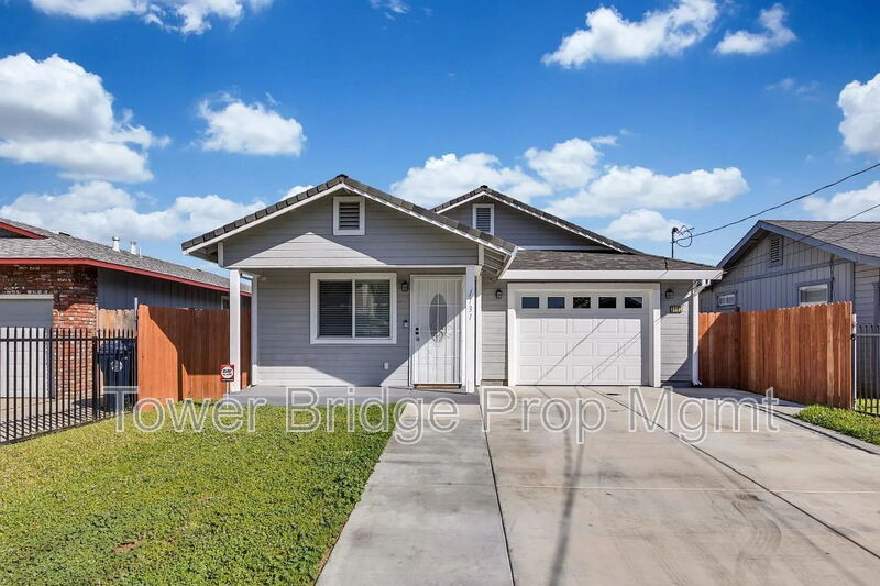 1131 Odonnell Ave in Sacramento, CA - Building Photo