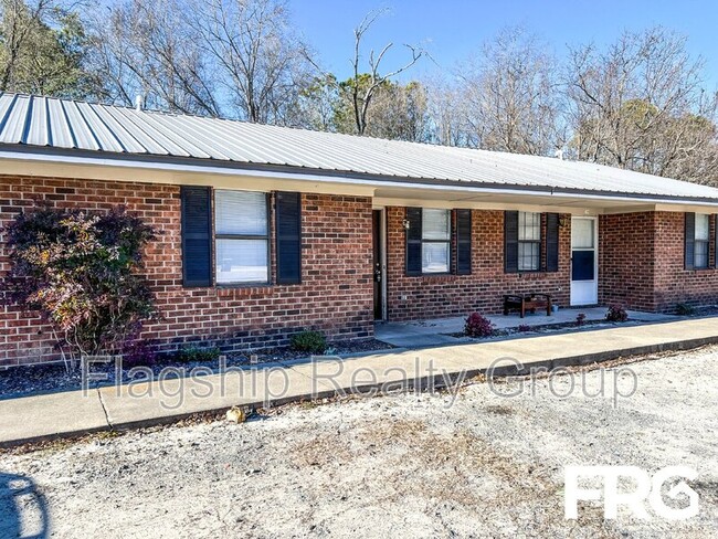 211 Connie Cir in Snow Hill, NC - Building Photo - Building Photo