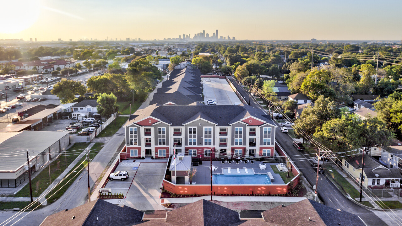 Magnolia Park Apartments in Houston, TX - Building Photo