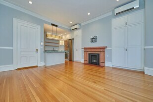 313 Marlborough St, Unit 2 in Boston, MA - Building Photo