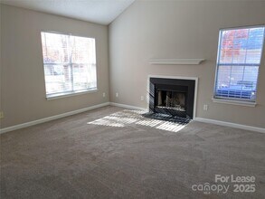 329 Cedarcroft Dr in Mooresville, NC - Building Photo - Building Photo