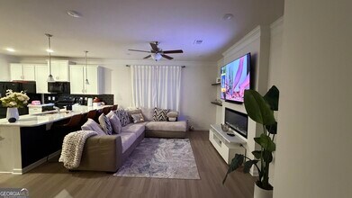 3840 Pressley Ln in Powder Springs, GA - Building Photo - Building Photo