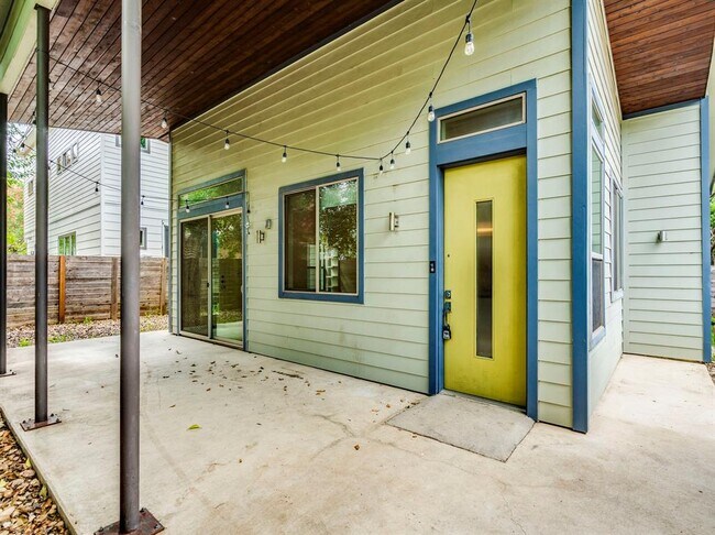 property at 1404 Singleton Ave
