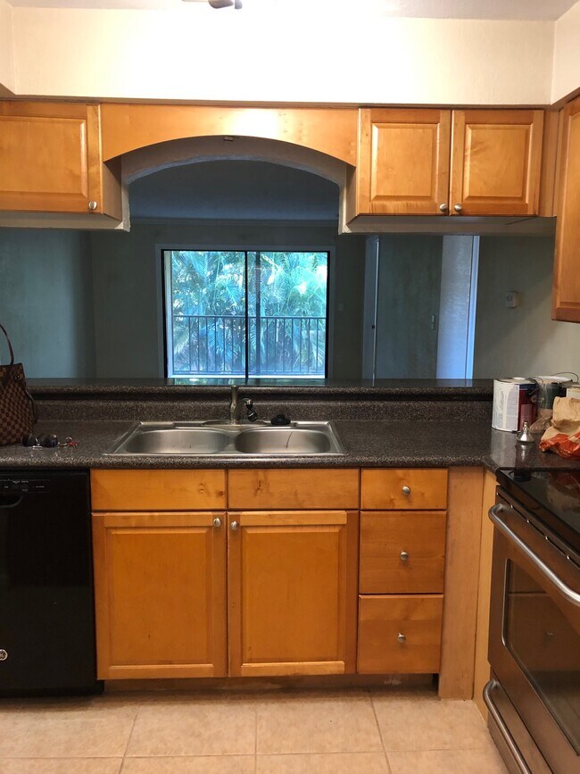 10160 Sailwinds Blvd S in Largo, FL - Building Photo - Building Photo