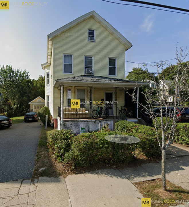 76 Curtis St, Unit 1 in Somerville, MA - Foto de edificio