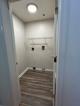 23 Grove 2L Grv in Spencer, MA - Building Photo - Building Photo