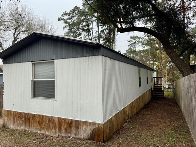13322 Brigadier Dr in Willis, TX - Building Photo - Building Photo