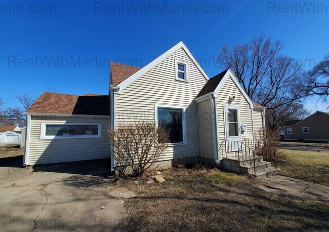 500 Boston Ave in Waterloo, IA - Building Photo - Building Photo