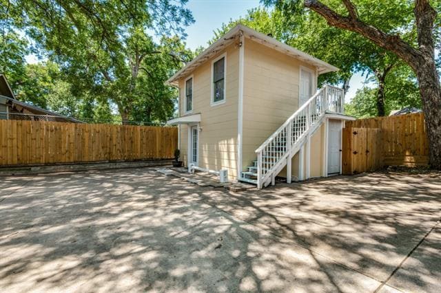 property at 4527 Worth St