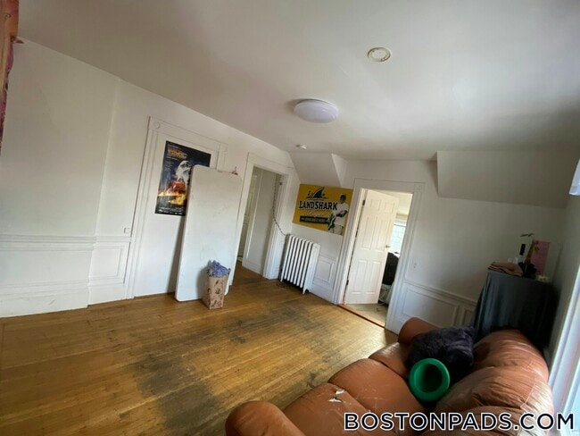 property at 26 Ashford St