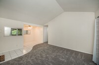 20702 El Toro Rd in Lake Forest, CA - Building Photo - Building Photo