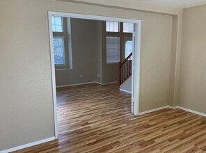 31457 Corte Madera in Temecula, CA - Building Photo - Building Photo