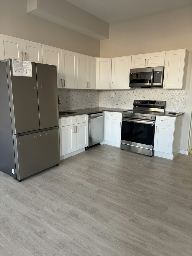 2416 N Charles St in Baltimore, MD - Building Photo - Building Photo