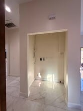 11796 Kensington Rd in Rossmoor, CA - Foto de edificio - Building Photo