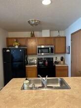 1000 Linden Dr, Unit FOX HOLLOW in Holmen, WI - Building Photo - Building Photo