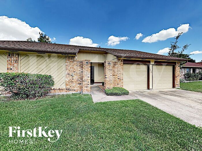 7250 Lost Fable Ln in Houston, TX - Building Photo