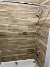 451 W 36th St-Unit -3A in New York, NY - Building Photo - Building Photo