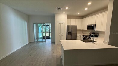 3636 SE 37th Ct in Ocala, FL - Building Photo - Building Photo