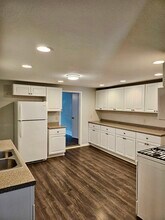 1707 Edwards Way in Pittsburgh, PA - Building Photo - Building Photo