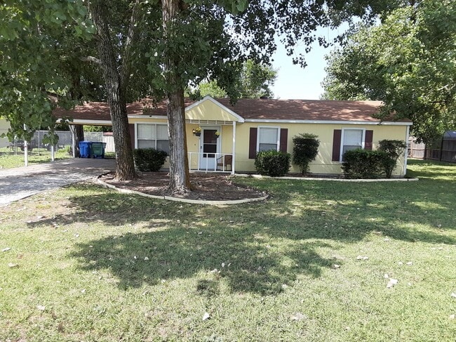 property at 3324 Dorothy Ln