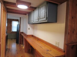 1009 Cross St, Unit 1009 in Palmer, MA - Building Photo - Building Photo