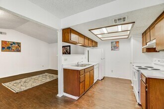 1218 Tartan Ln in Austin, TX - Building Photo - Building Photo