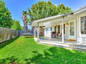 1016 Mohican St in Round Rock, TX - Building Photo - Building Photo