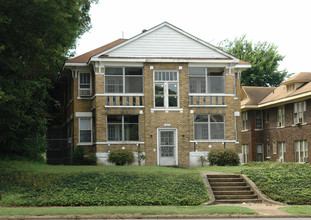 1447 Poplar Ave in Memphis, TN - Building Photo - Building Photo