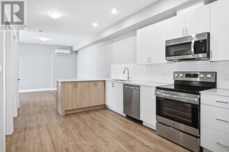 2396 Cléroux Crescent in Ottawa, ON - Building Photo - Building Photo