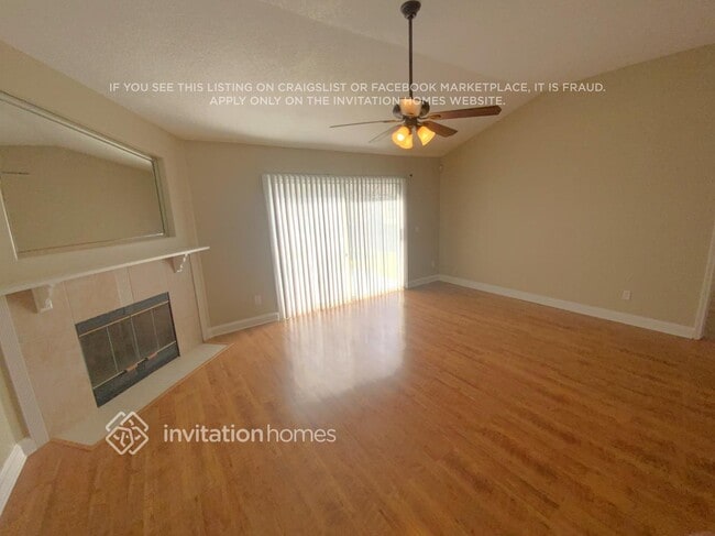 1970 Cloister Ct in Middleburg, FL - Foto de edificio - Building Photo