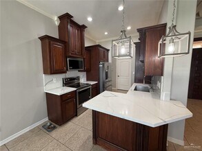 20 Ricco St in Edinburg, TX - Building Photo - Building Photo