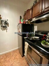 23 Cortes St, Unit 13 in Boston, MA - Foto de edificio - Building Photo