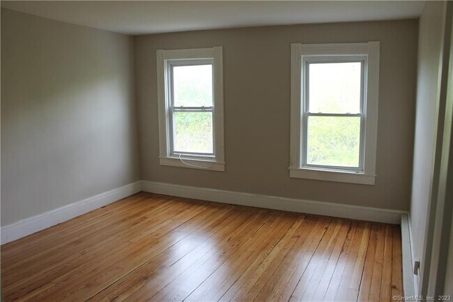 6 Beech Dr-Unit -7 in Norwich, CT - Building Photo - Building Photo