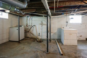 6180 Hillford Ave NE in Canton, OH - Building Photo - Building Photo