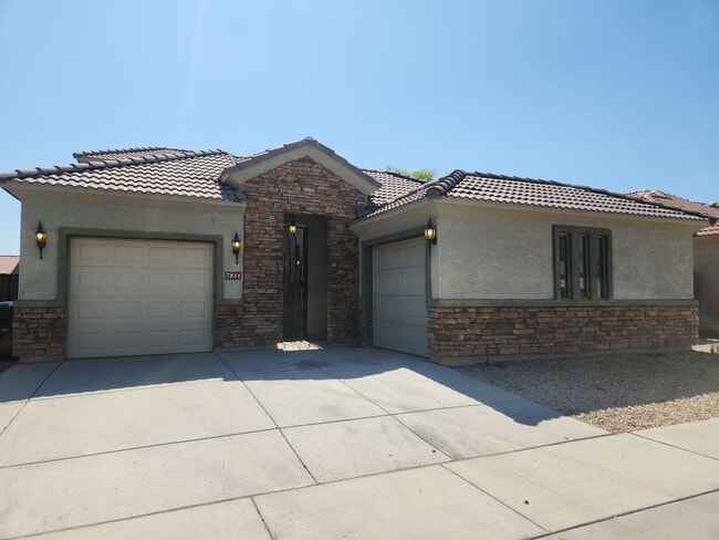 property at 7811 S 15th St