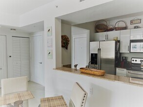 117 NW 42nd Ave, Unit 904 in Miami, FL - Building Photo - Building Photo