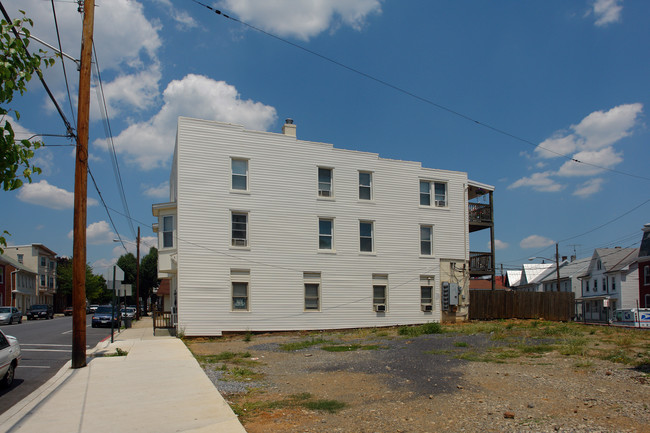 346-348 S Potomac St in Hagerstown, MD - Building Photo - Building Photo