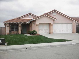 4456 San Joaquin St in Oceanside, CA - Building Photo