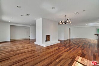 3379 Canton Ln in Los Angeles, CA - Building Photo - Building Photo