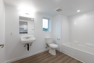 685 W 4th St in San Pedro, CA - Foto de edificio - Floor Plan