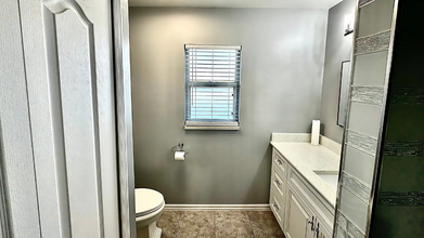 544 SE 5th Ave in Cape Coral, FL - Building Photo - Building Photo