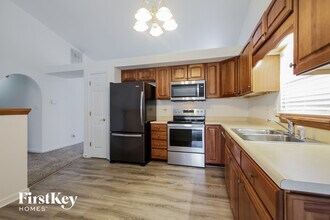 1038 Rentham Ln in Indianapolis, IN - Building Photo - Building Photo
