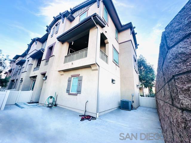 1601 Santa Paulina in San Diego, CA - Building Photo - Building Photo