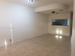 289 Duval Ct in Weston, FL - Building Photo - Building Photo