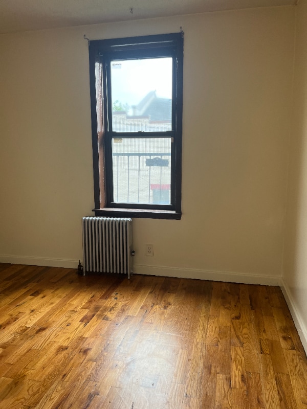 31 Orient Ave in Jersey City, NJ - Building Photo - Building Photo