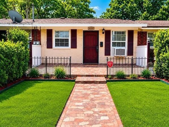 property at 4666 Ken Knight Dr N