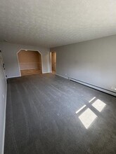 118 Carter Cir in Youngstown, OH - Building Photo - Building Photo